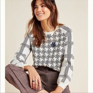 Anthropology Gray and White Houndstooth Sweater